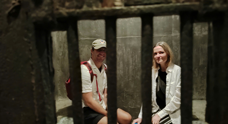 vietnam-war-history-at-museum-hanoi-hilton-es-3