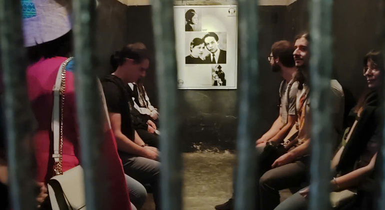 vietnam-war-history-at-museum-hanoi-hilton-es-5