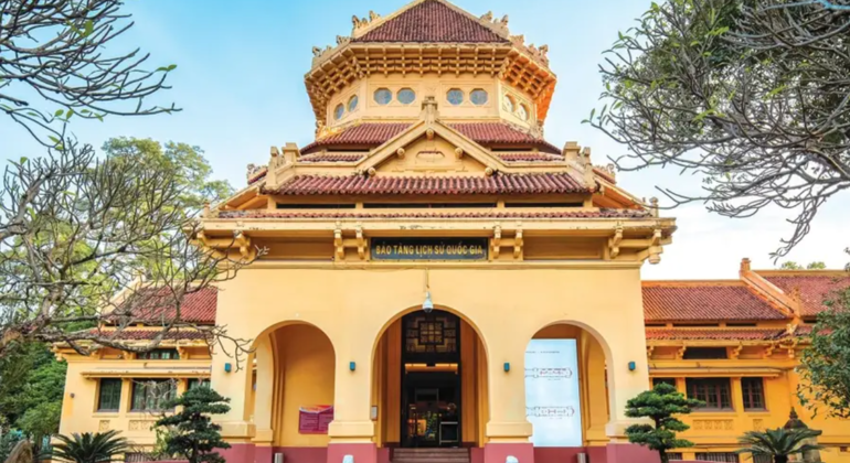 vietnam-war-history-at-museum-hanoi-hilton-es-8