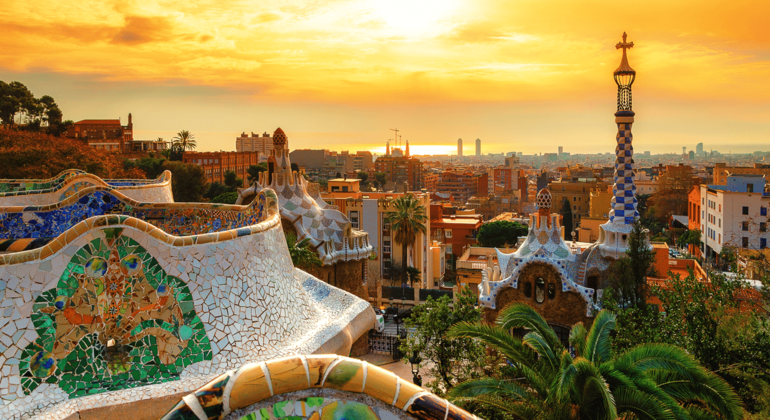 explore-park-guell-on-foot-es-3