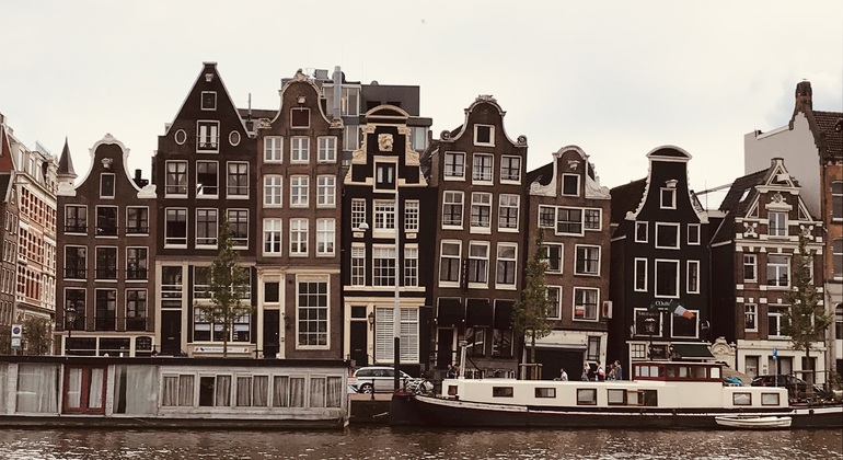 explora-el-corazon-de-amsterdam-en-1