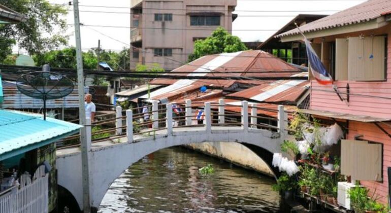 Tour di Bangkok: Grande Buddha, tour dei canali e mercato locale del cibo thailandese Tailandia &mdash; #10