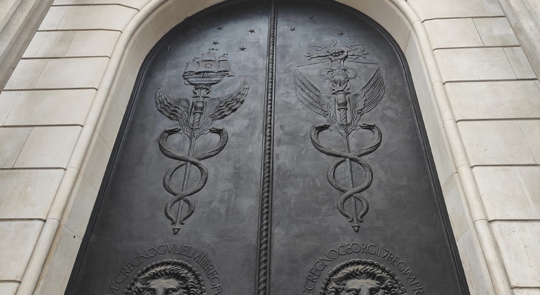 London: Money & Power Free Walking Tour from Babylon to Bitcoin England &mdash; #4