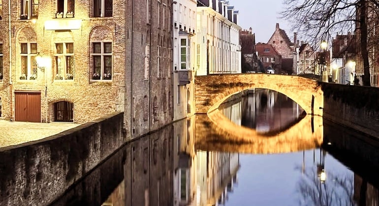 Brujas de Noche Free Tour: Rincones Ocultos, Mitos y Leyendas
