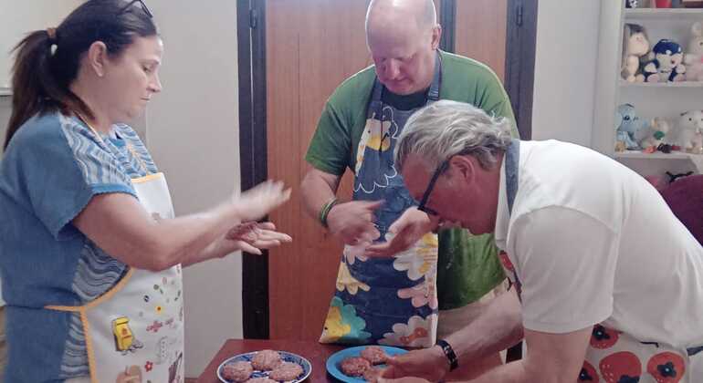 Meistern Sie die Aromen von Berat mit einem einheimischen Koch Albanien — #7