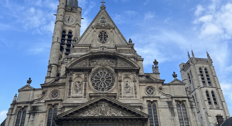 descubre-el-encanto-del-centro-de-paris-es-1