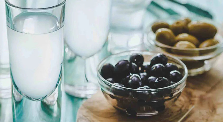 eat-like-a-greek-with-a-local-guide-es-7