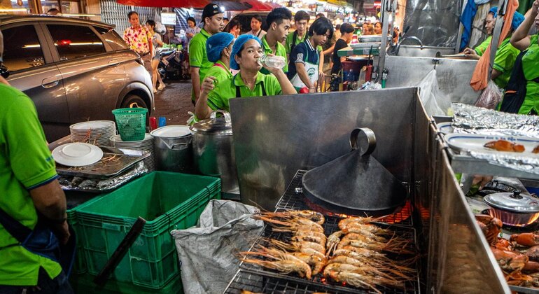 Street Food Tour in Bangkok Chinatown Thailand — #24
