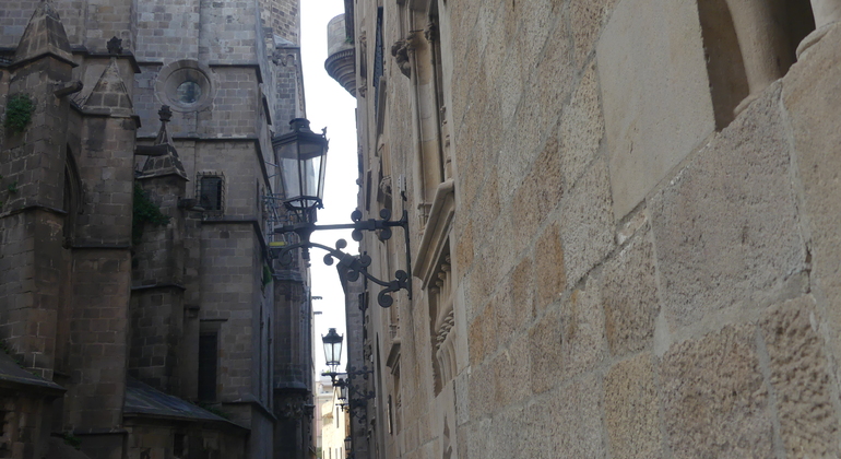 explore-the-gothic-quarter-of-barcelona-en-8