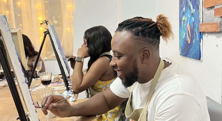 Arte, Vino y Recuerdos en Tirana Albania — #4