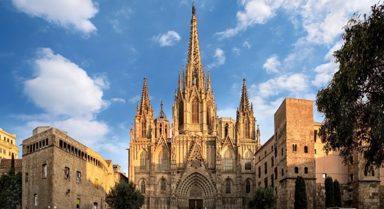 descubre-la-barcelona-medieval-olimpica-en-2
