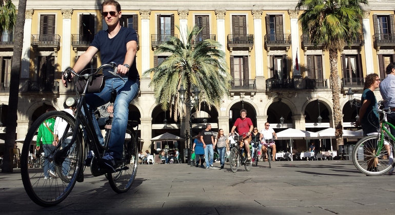 aternative-insider-bike-tour-es-1