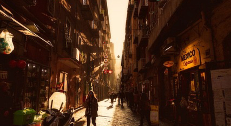 Tour a piedi della Napoli nascosta tra leggende e meraviglie Italia — #6