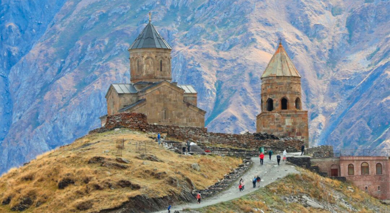 Gudauri, Kazbegi, Zhinvali, Ananuri, Giro di un giorno sul fiume Aragvi Georgia — #4