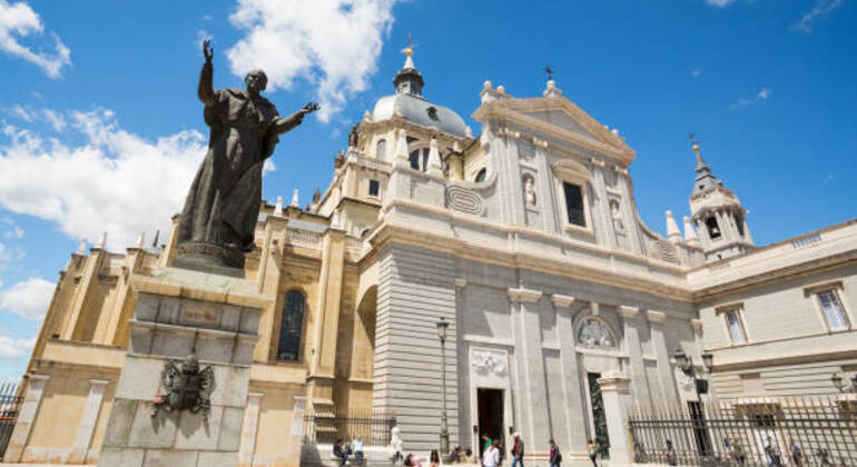 Madrid Komplett kostenlose Tour: Altstadt + Santiago Bernabeu Stadion Spanien &mdash; #5