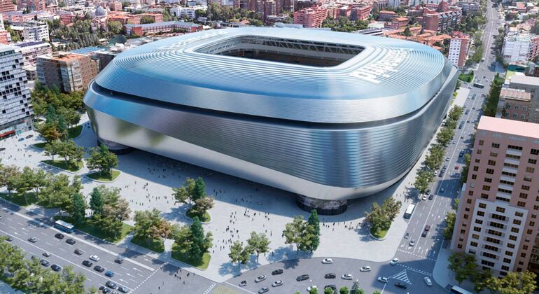 Madrid Completo Free Tour: Casco Antiguo + Estadio Santiago Bernabéu Operado por Madrid Infinita