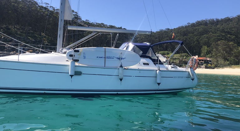 Excursion en bateau à voile privé Îles Cies - Ria de Vigo