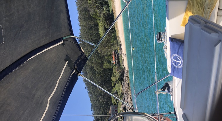 tour-en-barco-velero-privado-islas-cies-ria-de-vigo-es-7