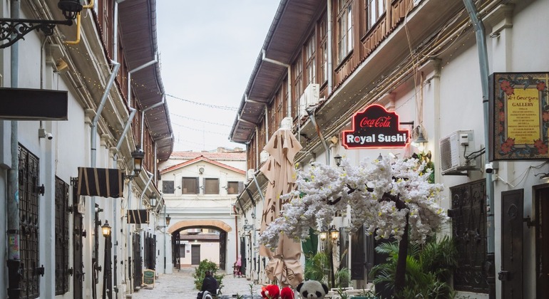 Old Town Walk & Snack Bucharest Free Tour Romania &mdash; #8