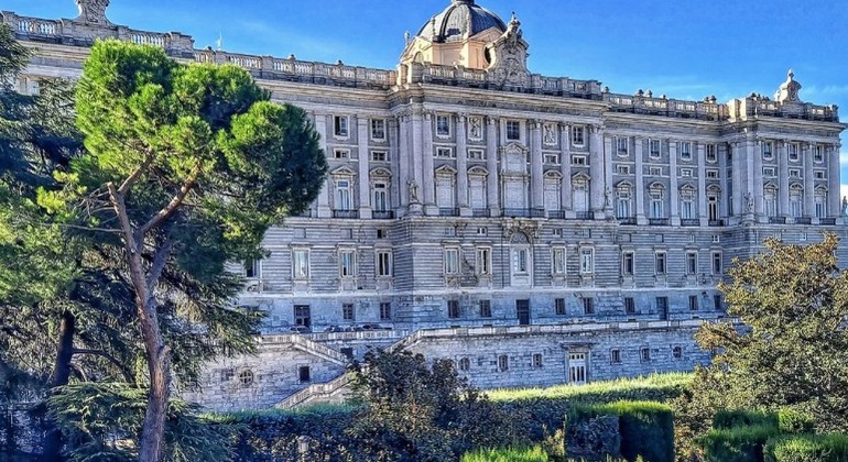 Free Tour Austrias and Debod Temple  Spain — #2