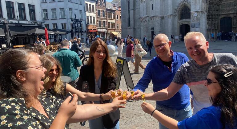 Kostenlose Verkostungstour durch Antwerpen mit Pommes, Schokolade, Waffeln, Bier und mehr Belgien — #5
