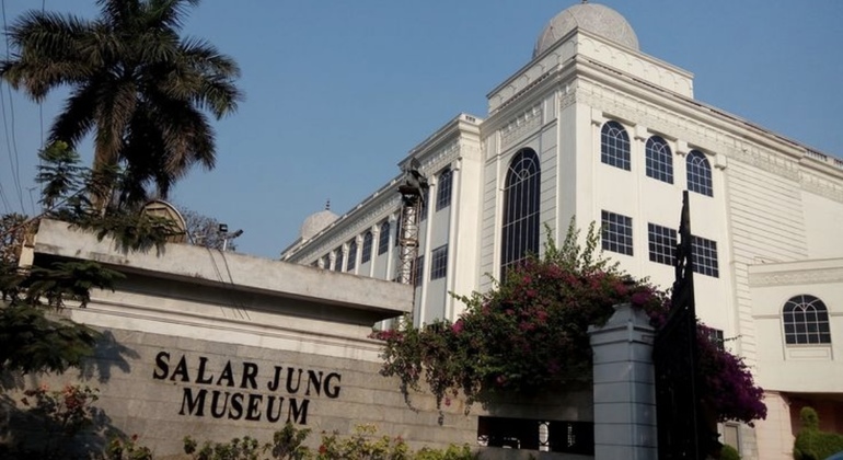 free-walking-tour-of-hyderabad-en-2