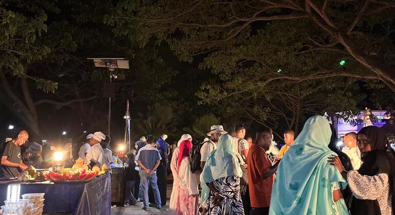 Sonnenuntergangssuchende: Die Dämmerungstour von Stone Town Tansania — #11