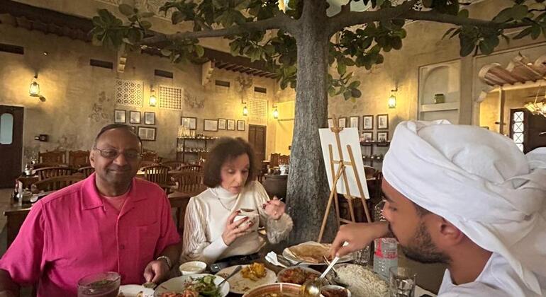 Privater Rundgang durch Abu Dhabi mit Einheimischen  global.countries. &mdash; #17