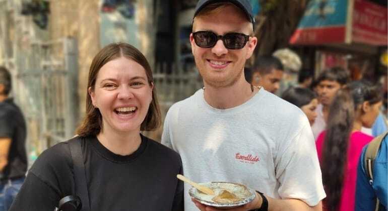 Mercado de Deli antigo Comida de rua e excursão gratuita de riquixá a pedais Índia — #4