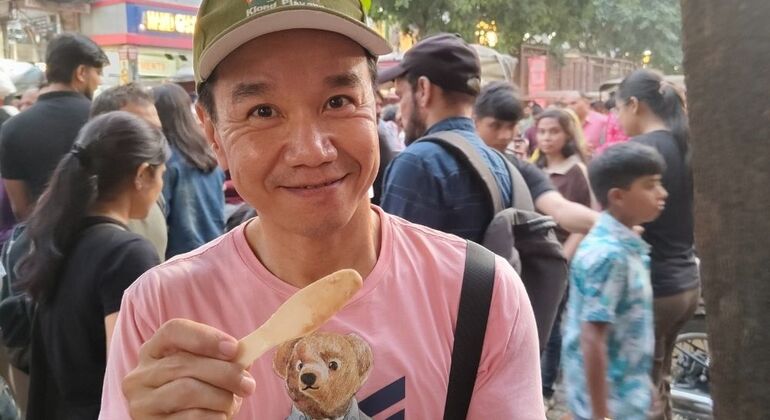 Mercado de Deli antigo Comida de rua e excursão gratuita de riquixá a pedais Índia — #8