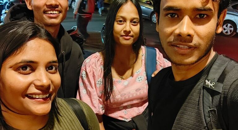 Mercado de Deli antigo Comida de rua e excursão gratuita de riquixá a pedais Índia — #12