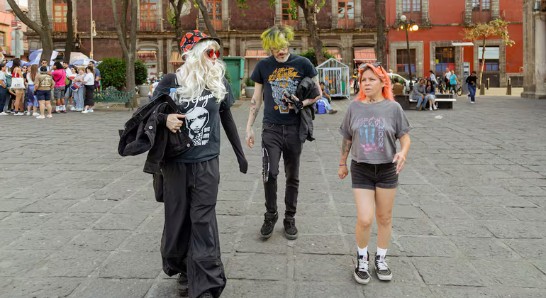 lgbtq-walking-tour-of-mexico-city-for-all-identities-es-6