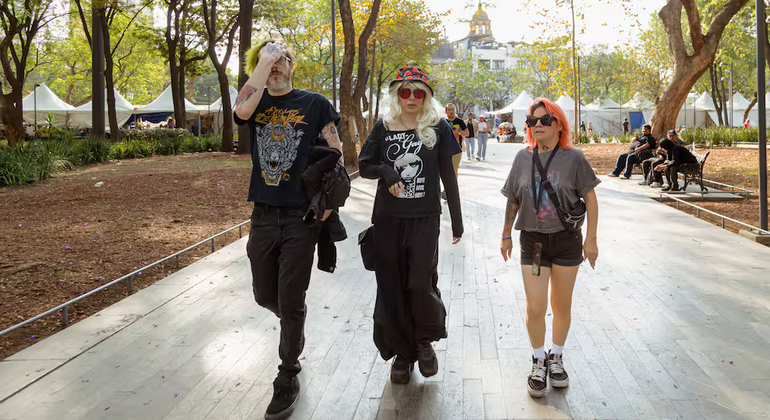 lgbtq-walking-tour-of-mexico-city-for-all-identities-es-10