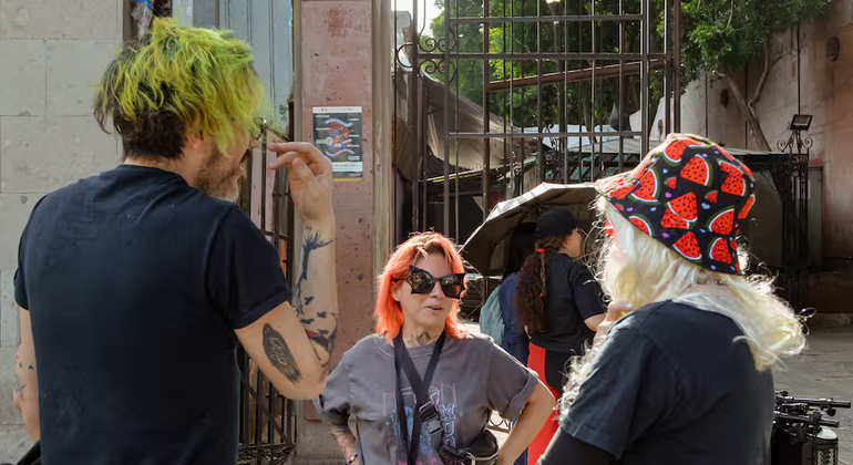 lgbtq-walking-tour-of-mexico-city-for-all-identities-es-11