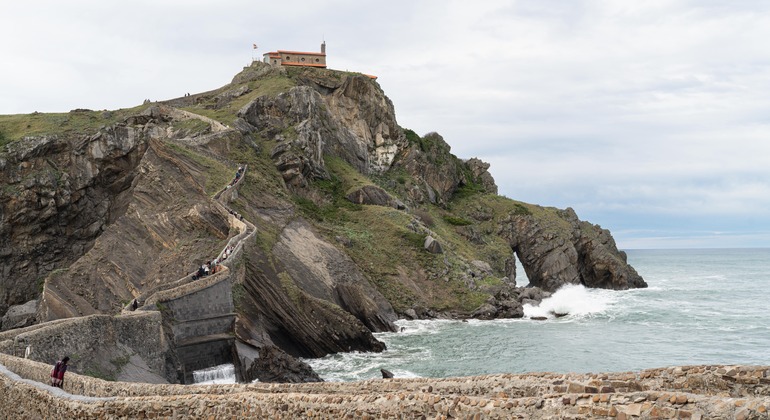 Descubre Gaztelugatxe, Mundaka y Gernika desde Bilbao