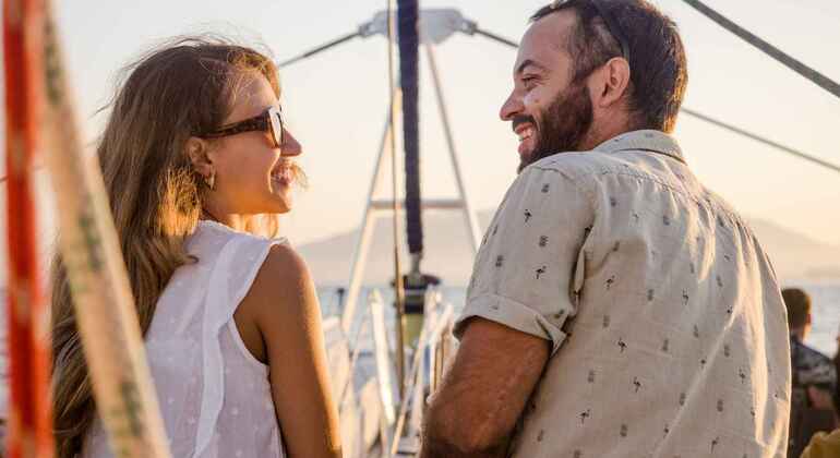 puesta-de-sol-en-catamaran-desde-valencia-en-2