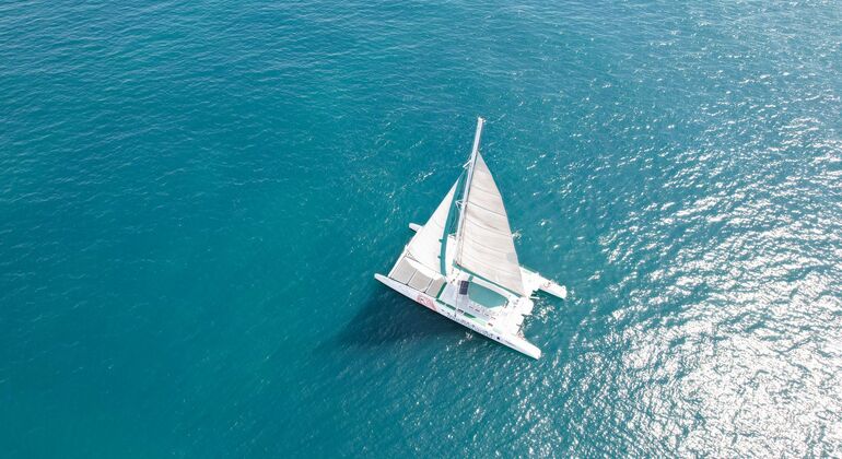 excursion-with-lunch-and-bathing-in-the-coves-of-the-costa-blanca-en-3