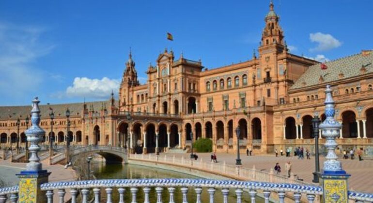 2 Stunden Panoramatour durch Sevilla Bereitgestellt von Not Just a Tourist