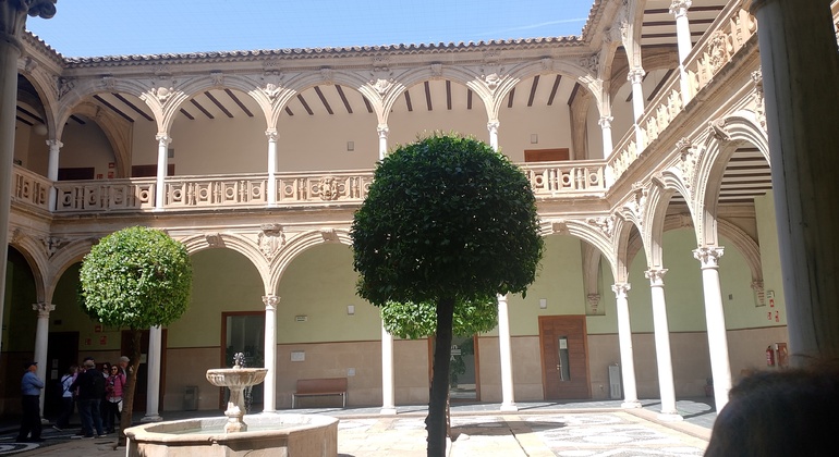 Explora Baeza: Visita Privada con Acceso Exclusivo España — #17