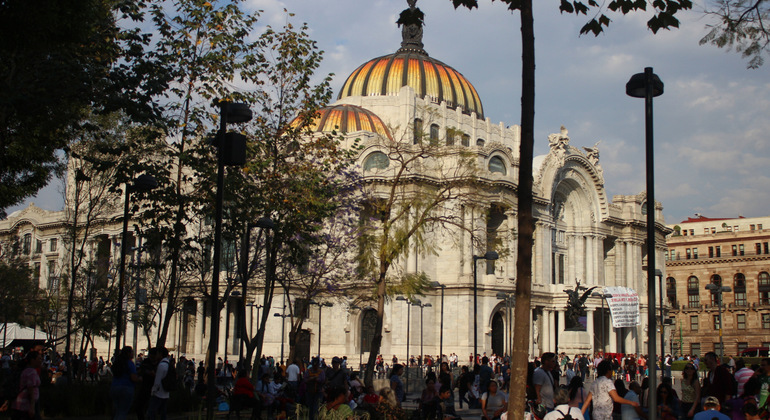 walking-tour-secrets-of-downtown-es-2