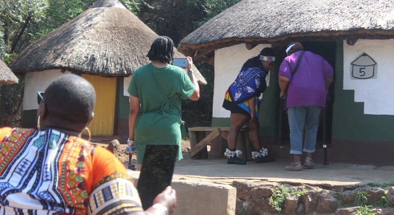 Excursión privada a la aldea cultural de Lesedi desde Johannesburgo Sudáfrica — #11