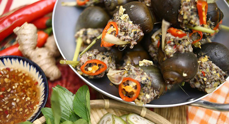 Passeio de comida de rua em Saigão e confeção de rolinhos primavera numa casa local Vietname &mdash; #5