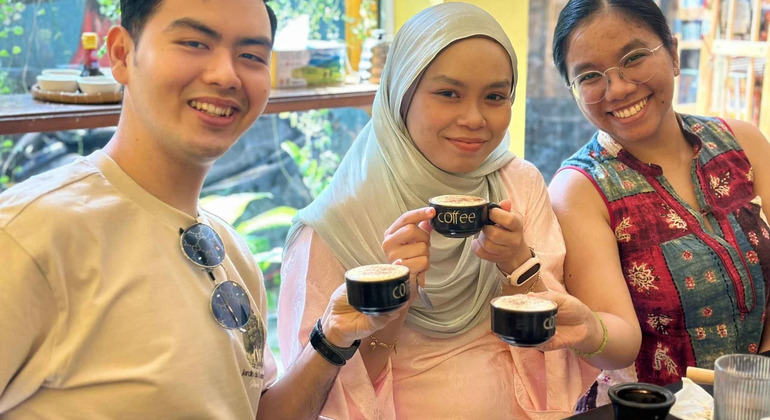 Laboratorio sul caffè vietnamita in una casa locale: Preparare e degustare cinque bevande Vietnam &mdash; #3