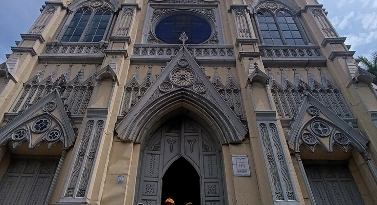 discover-san-salvador-on-foot-es-4