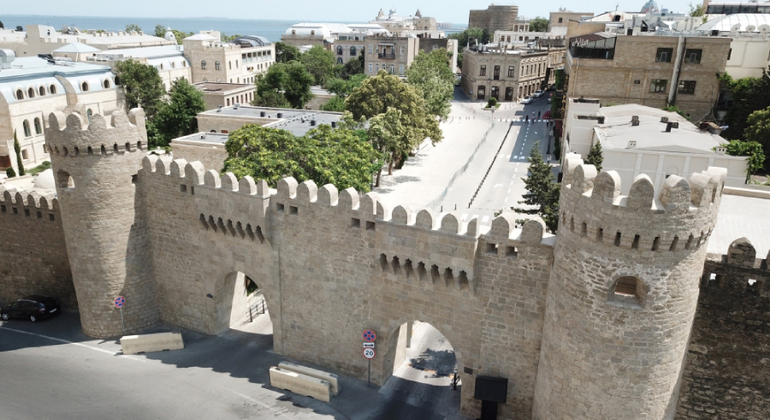 Visite gratuite des points forts de la vieille ville et de la ville moderne de Bakou Azerbaïdjan — #4