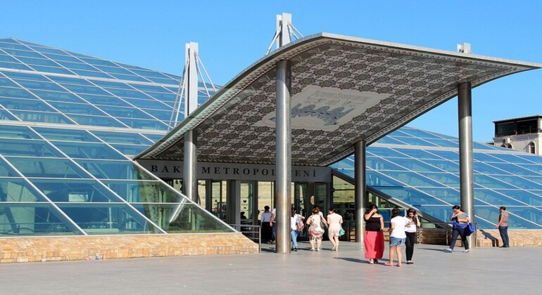 Visita gratuita a los principales lugares de interés de la Bakú antigua y moderna Azerbaiyán — #17