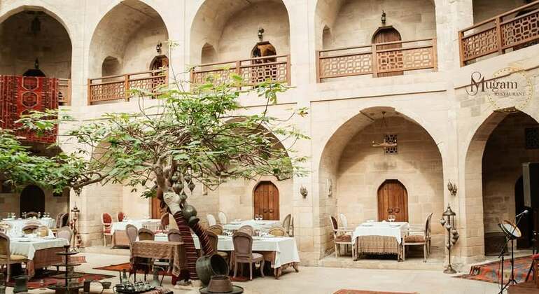 Visita gratuita a los principales lugares de interés de la Bakú antigua y moderna Azerbaiyán — #30