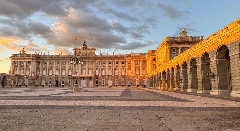 Madrid Infinita Free Tour: Austrias, Almudena, Palacio Real y más España &mdash; #5