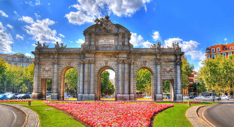 Madrid Infinita Free Tour: Austrias, Almudena, Palacio Real y más España &mdash; #8