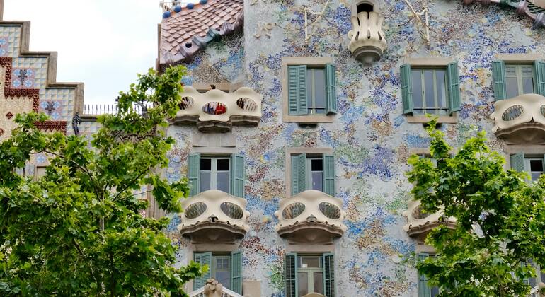 los-secretos-arquitectonicos-del-eixample-en-1